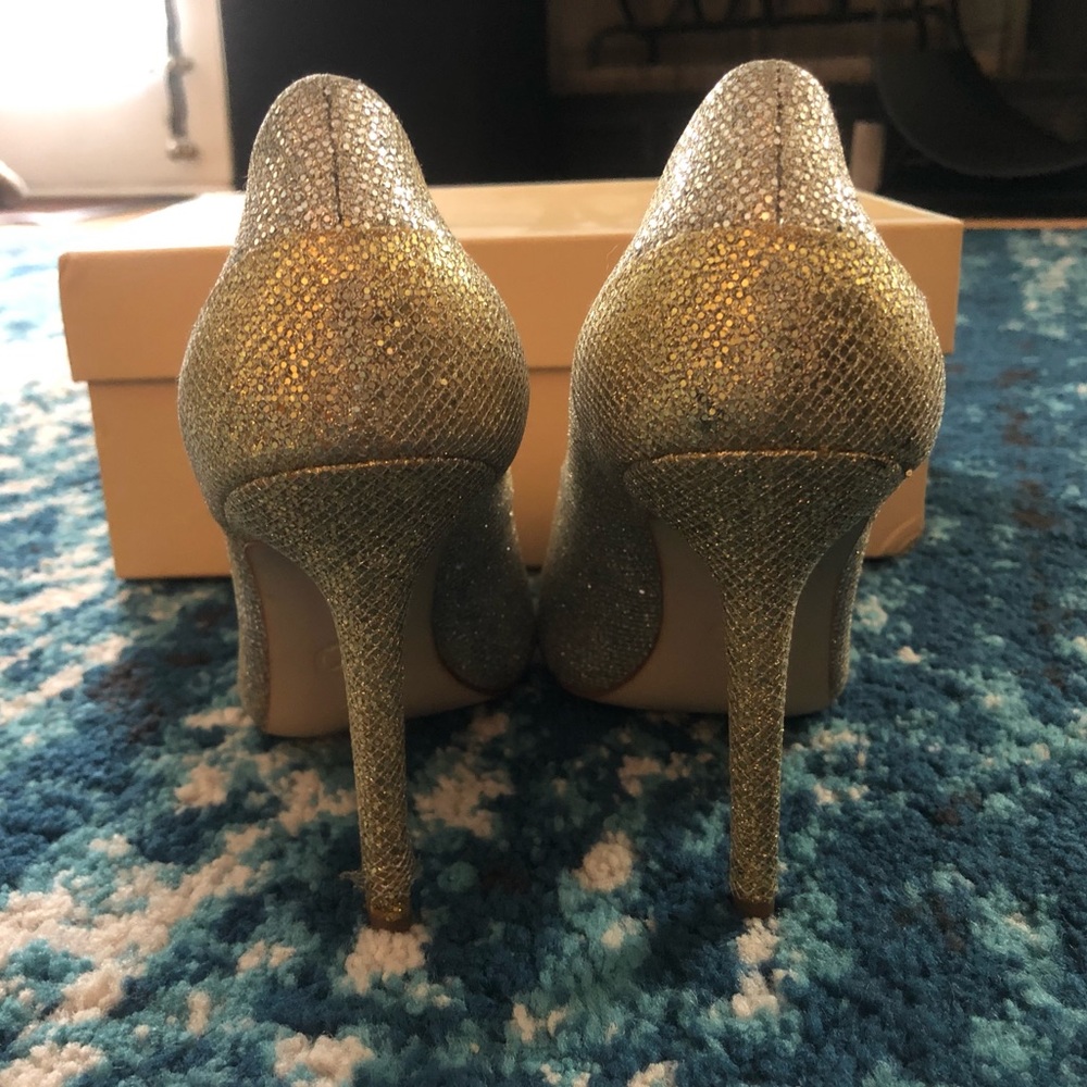 michael kors glitter pumps
